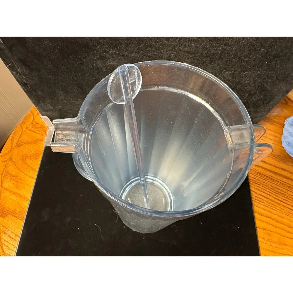 Tupperware Impressions 2 Quart Pitcher Ice Blue Translucent with Lid and Stirrer